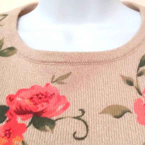 Grandmacore Floral Sweater with Tiny Sparkly Beading Tan and Pink M - Picture 6 of 9